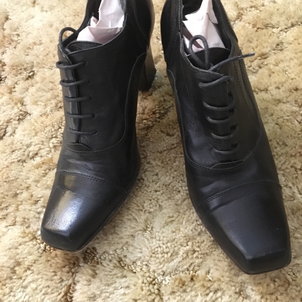 Black Gorgeous Lace Up Oxfords